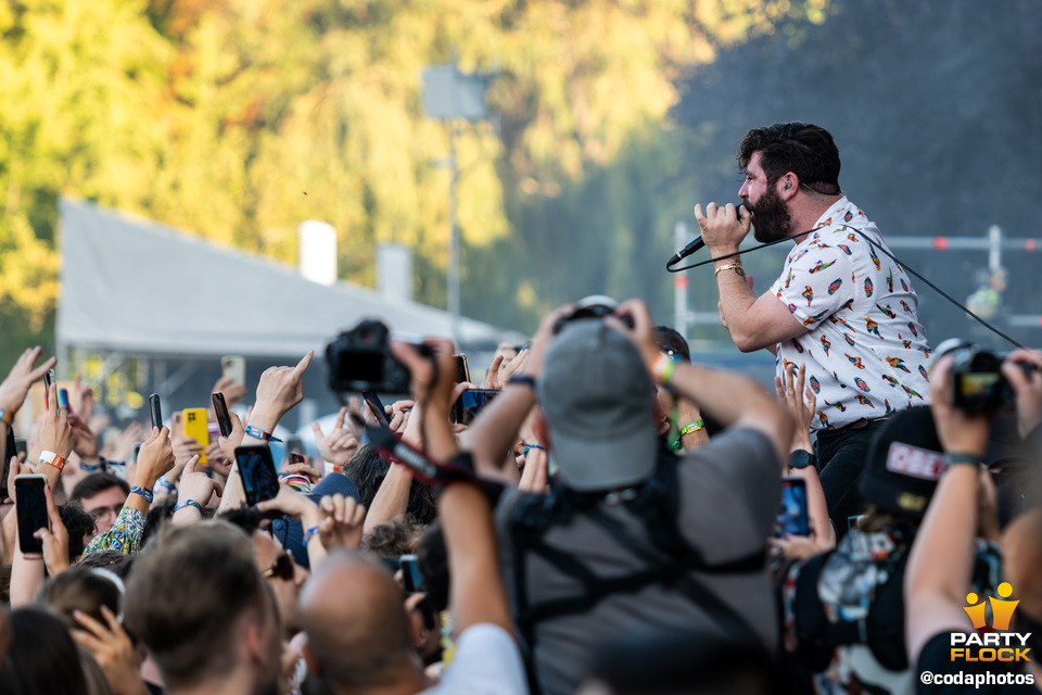foto Sziget Festival, 10 augustus 2023, Óbudai-sziget, Budapest, met Foals
