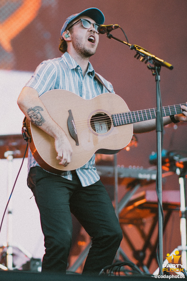 foto Sziget Festival, 10 augustus 2023, Óbudai-sziget, Budapest, met Sam Fender