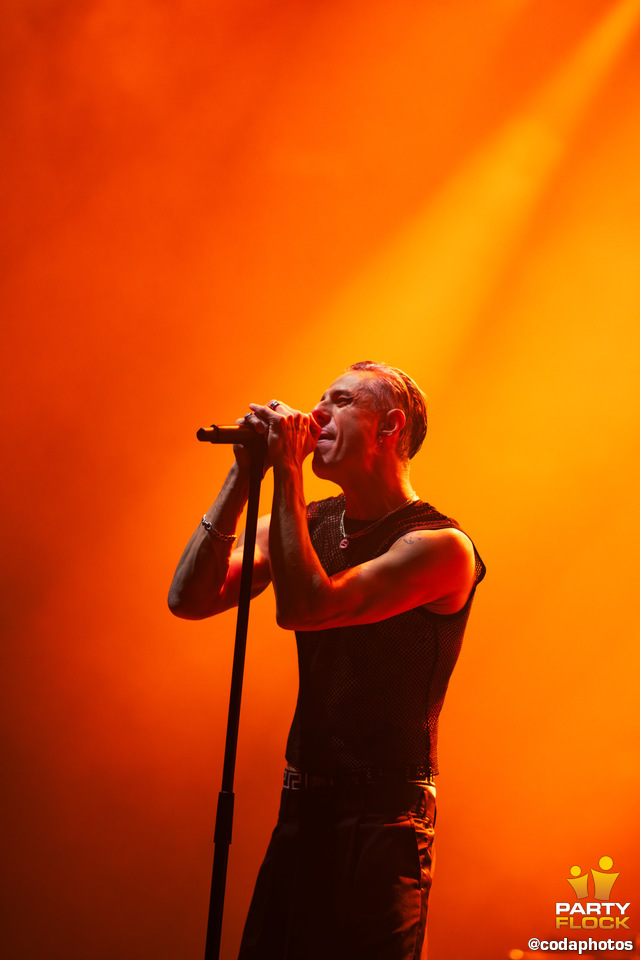 foto Sziget Festival, 14 augustus 2023, Óbudai-sziget, Budapest, met Confidence Man