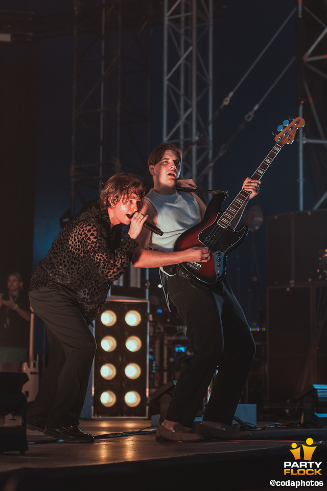 foto Sziget Festival, 14 augustus 2023, Óbudai-sziget, Budapest, met Giant Rooks