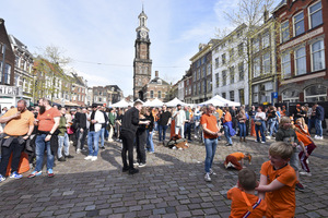 foto Koningsdag Zutphen, 27 april 2024, Groenmarkt, Zutphen #1006497
