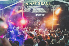 Foto's, Defected, 22 juni 2024, Bronze Beach, Bloemendaal aan zee