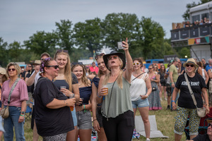 foto Bospop, 12 juli 2025, Evenemententerrein A2 Weert Noord, Weert #1017695