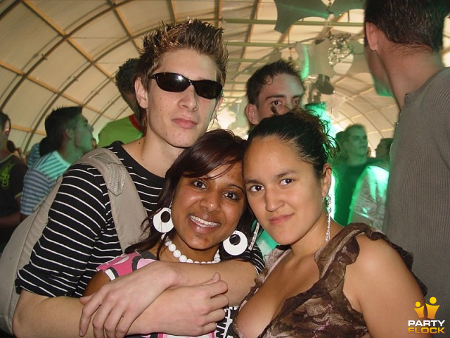 foto Defqon.1 Festival, 19 juni 2004, Almeerderstrand