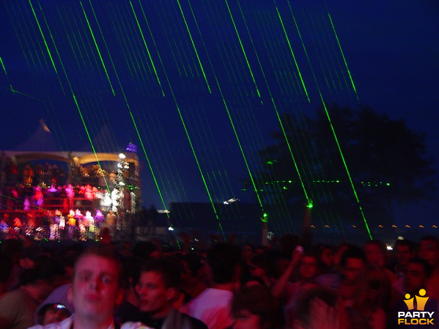 foto Defqon.1 Festival, 19 juni 2004, Almeerderstrand