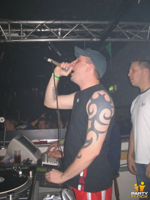 foto Dj Yves Birthdayparty, 25 juni 2004, X, met Tommy Chaos