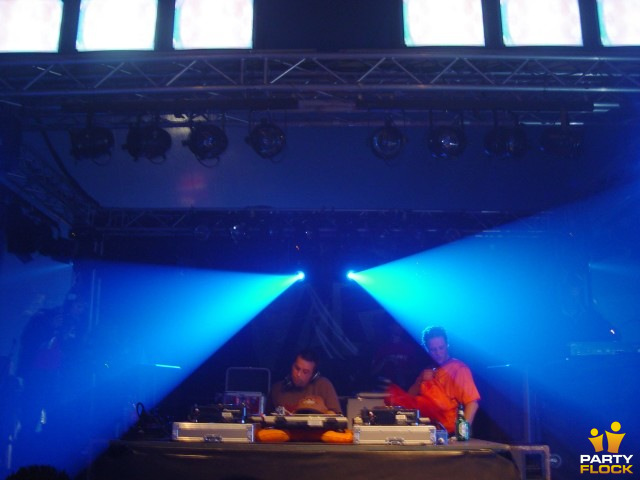 foto Impulz Festival, 26 juni 2004, Bussloo, met Lenny Dee