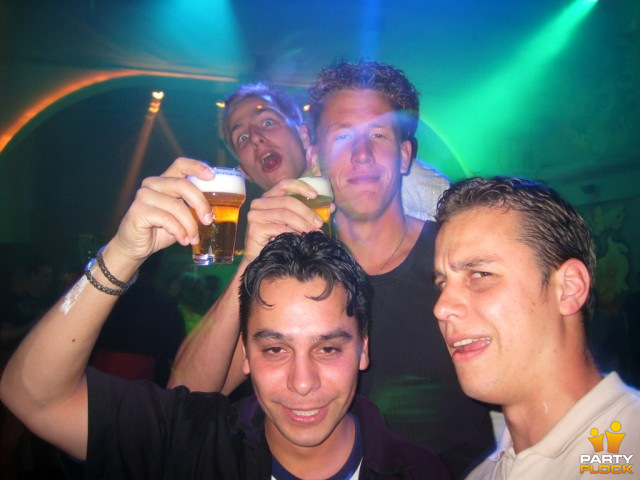 foto Hardhouse Revolution, 9 juli 2004, De Waakzaamheid