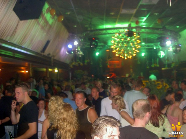 Foto's Club Pepper, 17 juli 2004, Huize Maas, Groningen