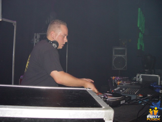 foto Basskickers, 17 juli 2004, Hedon, met Neophyte