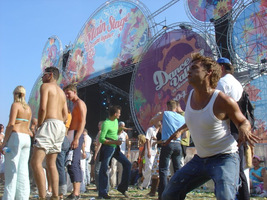 foto Dance Valley, 7 augustus 2004, Spaarnwoude, Velsen-Zuid #109223