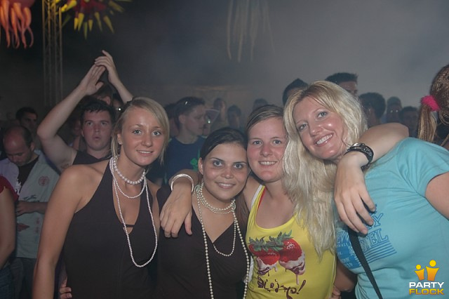 foto Dance Valley, 7 augustus 2004, Spaarnwoude