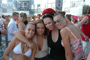 foto Dance Valley, 7 augustus 2004, Spaarnwoude, Velsen-Zuid #109435