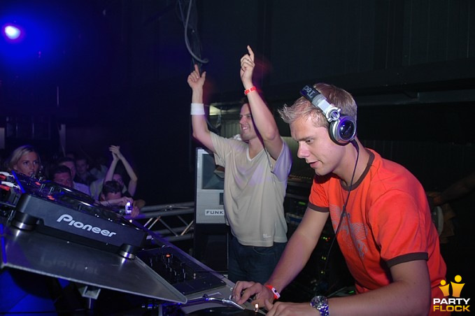 foto Three Dj's In a Boat, 14 augustus 2004, Ocean Diva, met Markus Schulz, Armin van Buuren