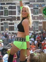 foto FFWD Heineken Dance Parade, 14 augustus 2004, Centrum Rotterdam, Rotterdam #110311