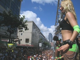 foto FFWD Heineken Dance Parade, 14 augustus 2004, Centrum Rotterdam, Rotterdam #110373