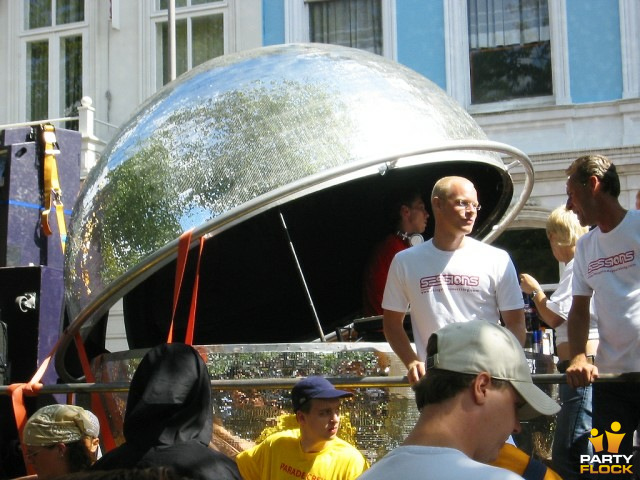 Foto's FFWD Heineken Dance Parade, 14 augustus 2004, Centrum Rotterdam, Rotterdam