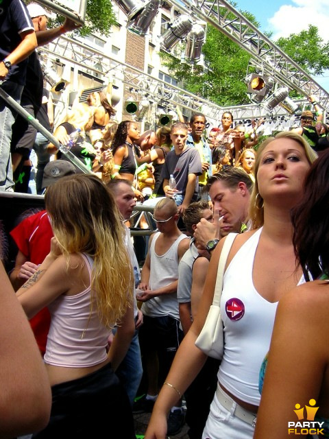 foto FFWD Heineken Dance Parade, 14 augustus 2004, Centrum Rotterdam