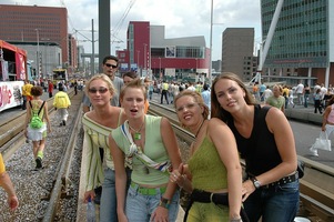 foto FFWD Heineken Dance Parade, 14 augustus 2004, Centrum Rotterdam, Rotterdam #110522