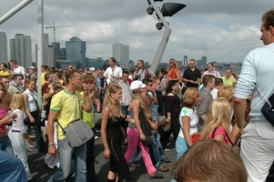 foto FFWD Heineken Dance Parade, 14 augustus 2004, Centrum Rotterdam, Rotterdam #110566