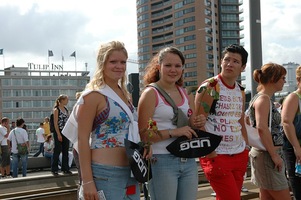 foto FFWD Heineken Dance Parade, 14 augustus 2004, Centrum Rotterdam, Rotterdam #110607