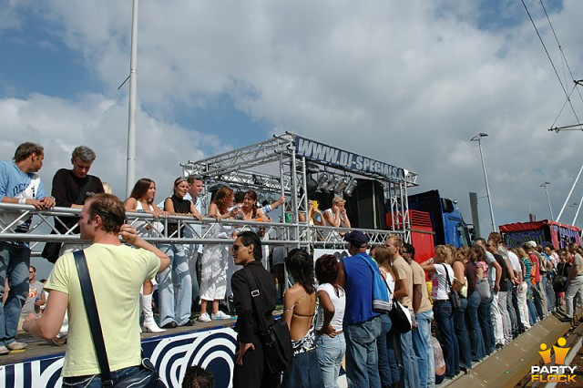 foto FFWD Heineken Dance Parade, 14 augustus 2004, Centrum Rotterdam