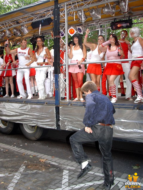 foto FFWD Heineken Dance Parade, 14 augustus 2004, Centrum Rotterdam