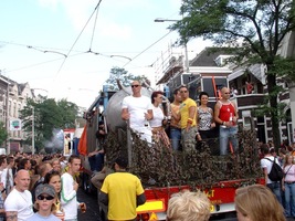 foto FFWD Heineken Dance Parade, 14 augustus 2004, Centrum Rotterdam, Rotterdam #110766