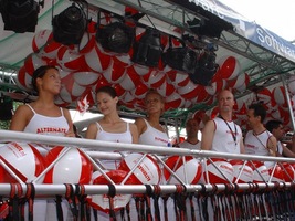 foto FFWD Heineken Dance Parade, 14 augustus 2004, Centrum Rotterdam, Rotterdam #110767