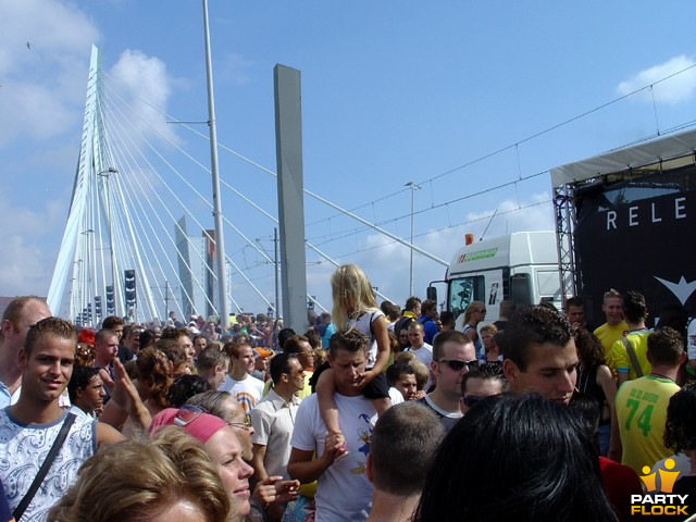 foto FFWD Heineken Dance Parade, 14 augustus 2004, Centrum Rotterdam