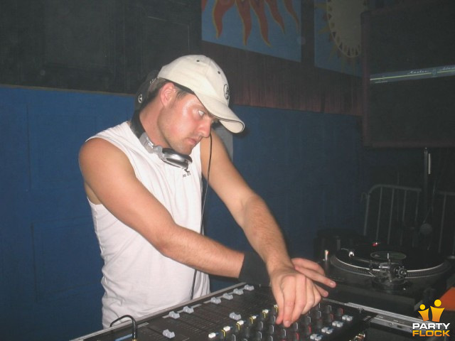 foto Slaves to the Rave, 4 september 2004, Amigo's, met Endymion