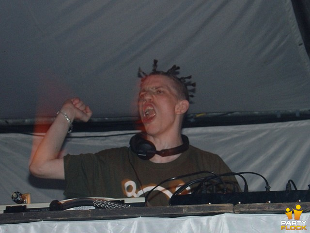 foto Q-BASE, 18 september 2004, Airport Weeze, met Mark EG