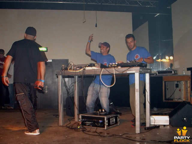 foto Mania, 24 september 2004, Rodenburg, met Syco, Noize Suppressor