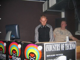 foto Industry of Techno, 9 oktober 2004, Unique, Maassluis #118599