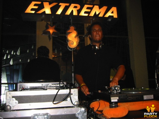 foto Extrema, 9 oktober 2004, Koningshof, met Benny Rodrigues