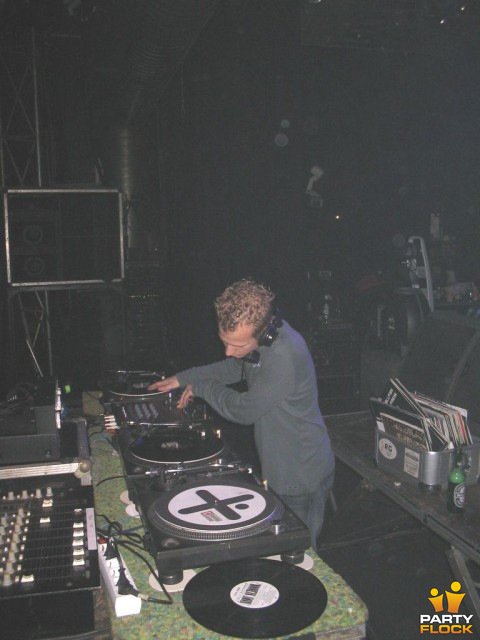 foto Humanoize, 5 november 2004, Nighttown, met D-Spirit