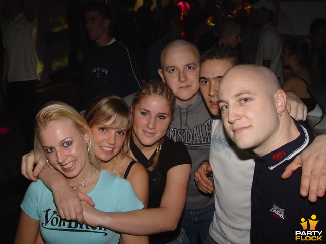 foto Beter kom je niet, 26 november 2004, City Hall