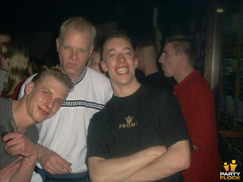 foto Hard Bass, 27 april 2002, Tropicana