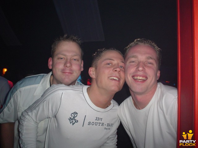 foto A New Sensation, 11 december 2004, De Hoeve