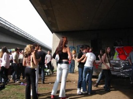 foto Hemelrave 2002, 9 mei 2002, Onder viaduct A35, Hengelo #13071