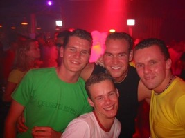 foto Club Q-Base, 11 mei 2002, Hemkade, Zaandam #13632