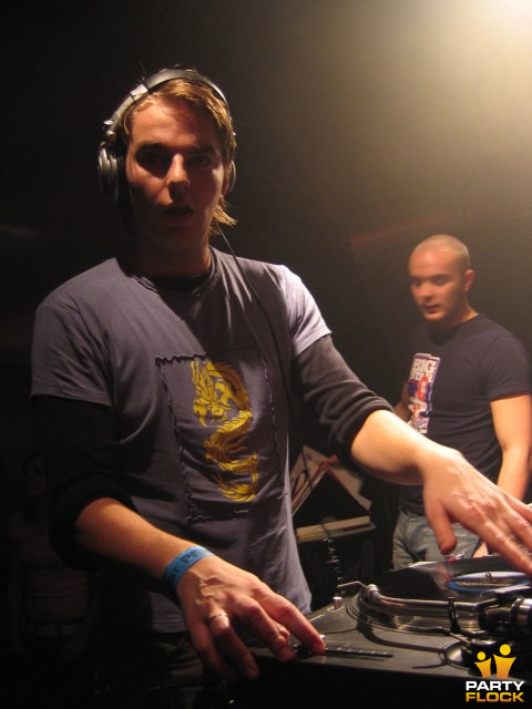 foto X-Qlusive, 29 januari 2005, Heineken Music Hall, met Showtek