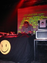 Foto's, Basic Grooves: Acid Attack!, 16 mei 2002, Atak, Enschede