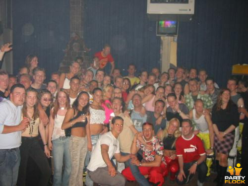 foto Club Q-Base, 18 mei 2002, Hemkade