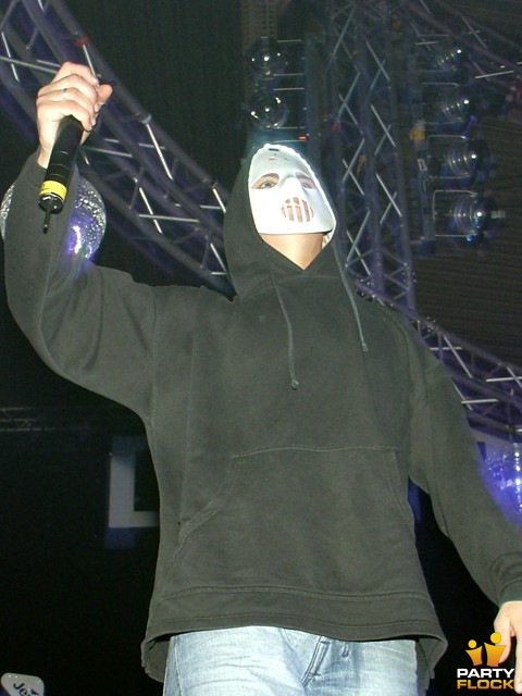 foto Outblast 2005, 12 maart 2005, Beursgebouw, met Angerfist