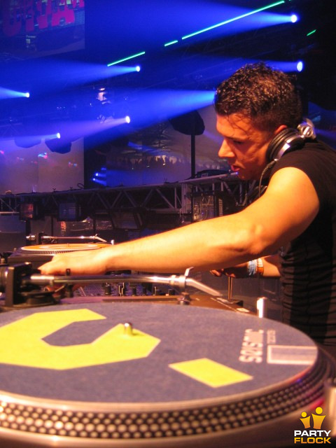 foto Hard Bass, 2 april 2005, SilverDome, met Technoboy