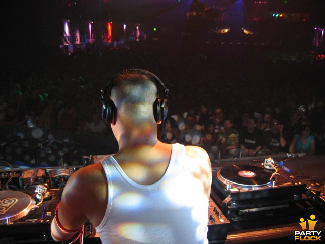 foto Hard Bass, 2 april 2005, SilverDome, met Deepack