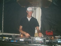 Foto's, Club Q-Base, 18 mei 2002, Hemkade, Zaandam