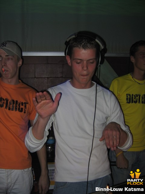foto Vet Hard, 2 april 2005, TDF, met Wicked DJ Team