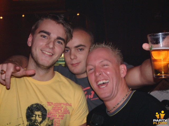 foto #1, 9 april 2005, Sans Souci, met Showtek, Da Syndrome